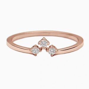 Anna Sheffield Bea arrow ring rose gold and diamonds